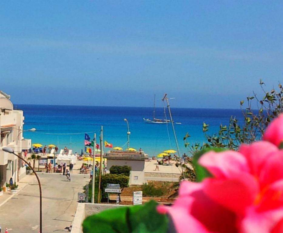 Hotel Baia Di Venere San Vito Lo Capo Exteriör bild